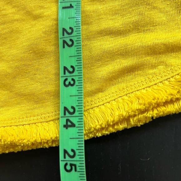 NEW ! CHICO'S Mustard Yellow Linen Ruffled Sleeveless Top - sz 12 (chicos 2) - Picture 7 of 8